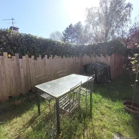 Privee Avec Jardin Penzion